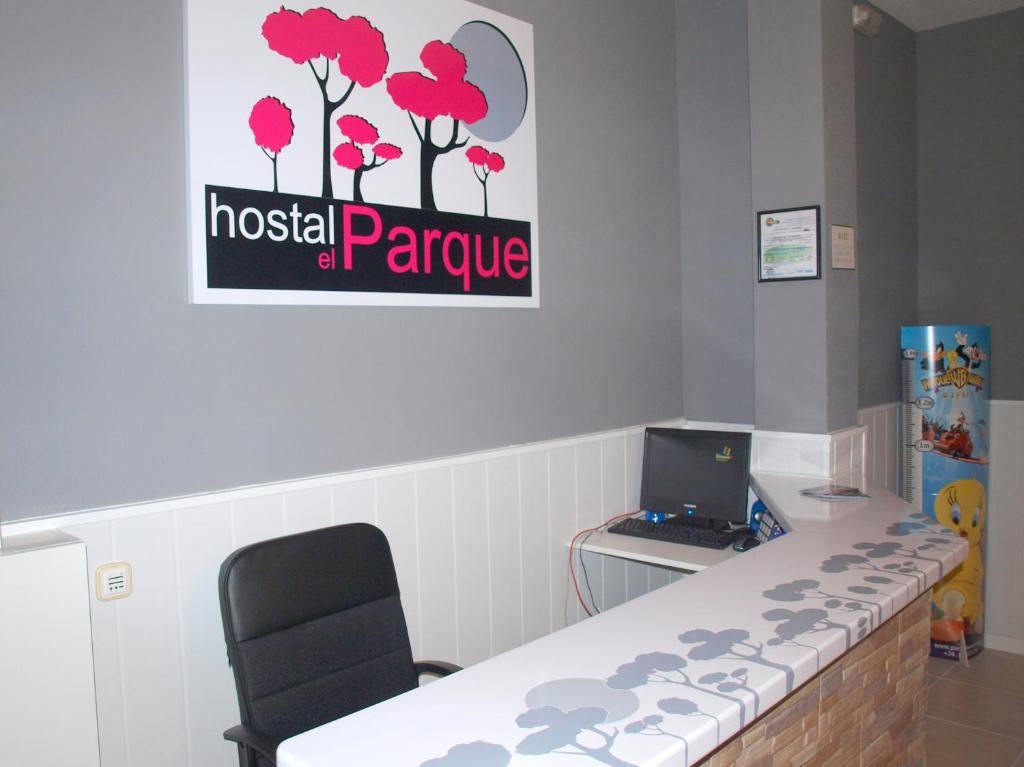 Hostal El Parque San Martín de la Vega Exterior photo